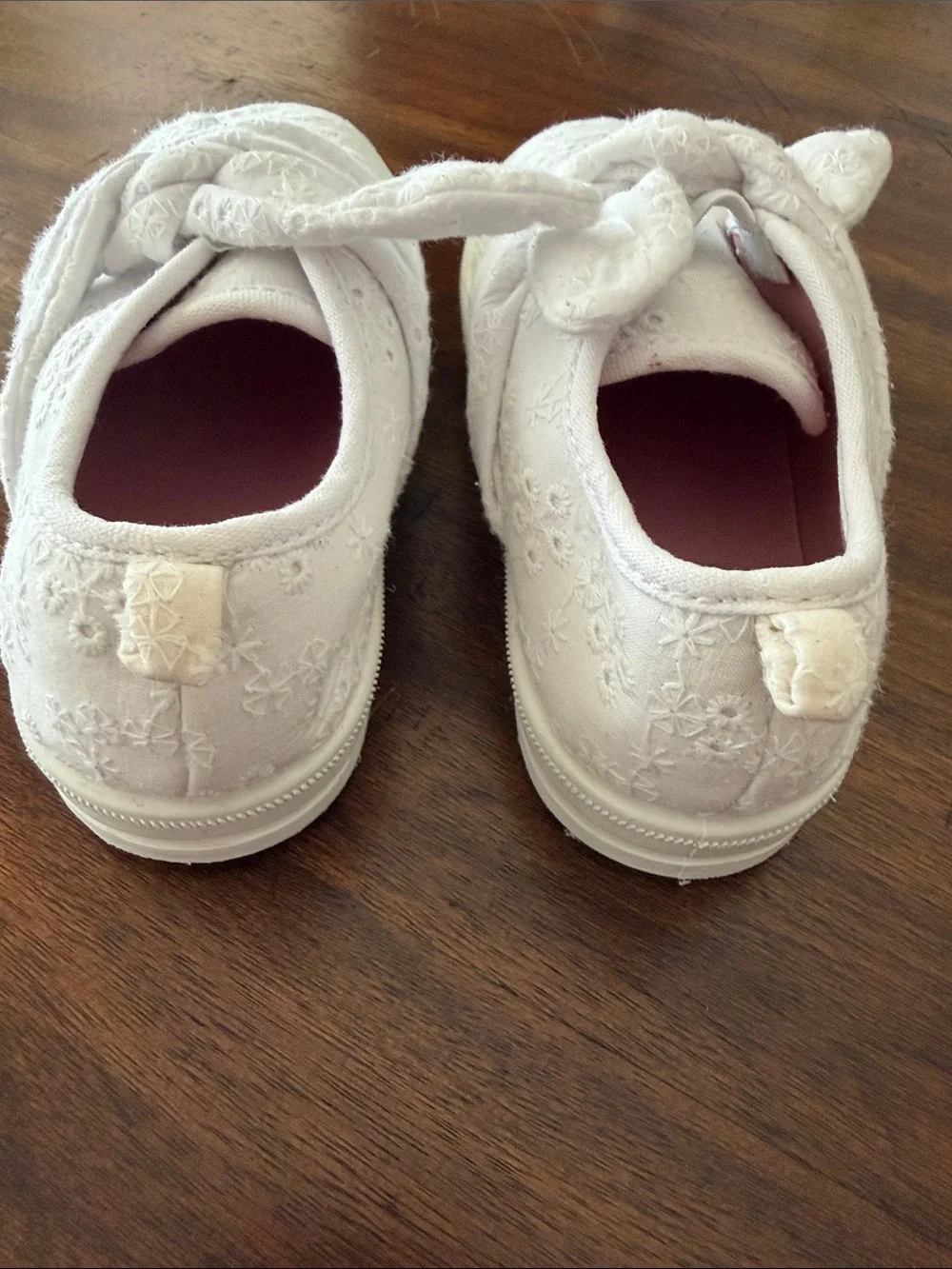 OshKosh B'gosh White Floral Eyelet Knot-Top Sneakers